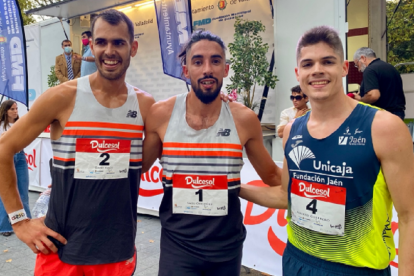 Saúl Ordóñez, en el centro, junto a Arce y Guerrero. / E.M.