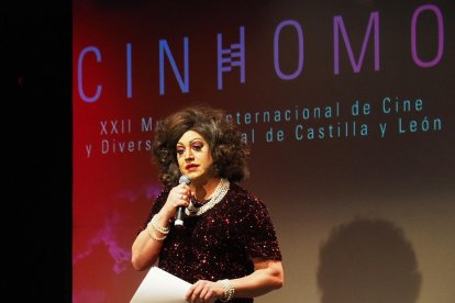 Lady Veneno, en la gala de clausura. | CINHOMO