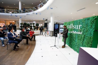 Presentación del evento en el centro comercial Vallsur. / LOSTAU