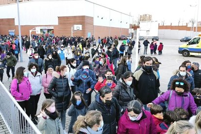 Foto en el patio del Colegio de las Agustinas.- E. M.
