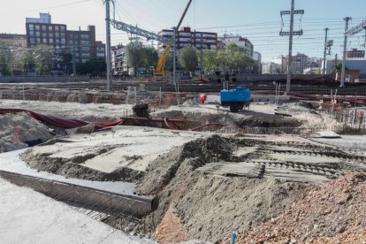 Obras en el túnel de Panaderos. J. M. LOSTAU.