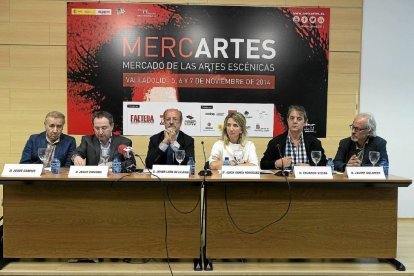 Presentacion de la Feria Nacional de Mercartes. En la imagen, Jesus Campos (i), Jesus Cimarro (2i), Javier Leon de la Riva (3i), Alicia Garcia Rodriguez (3d), Eduardo Vielba (2d) y Jaume Colomer (d)-Photogenic