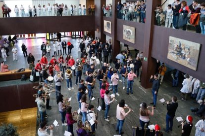 Concierto en el Hospital Río Hortega de la Banda de la Escuela de Música de Valladolid.-E. M.