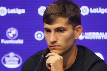 Toni Villa en su despedida del Real Valladolid. / PHOTOGENIC