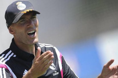 Zinedine Zidane, durante un entrenamiento del Real Madrid Castilla.-Foto:   AFP / PEDRO ARMESTRE