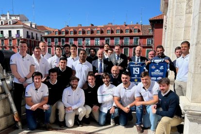 Recepción al VRAC en el Ayuntamiento de Valladolid. / E.M.
