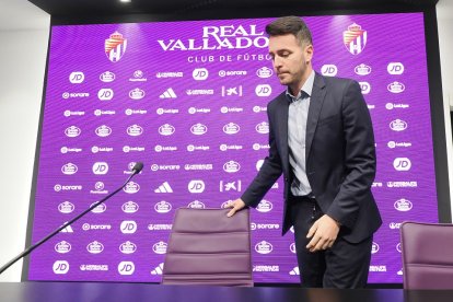 Fran Sánchez, director deportivo del Real Valladolid en su comparecencia tras el descenso. / PHOTOGENIC