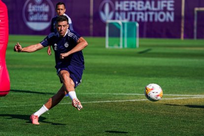 Alcaraz en un entrenamiento el pasado año. / RV