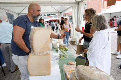 I Feria Europa del Queso en Serrada. J.M. LOSTAU