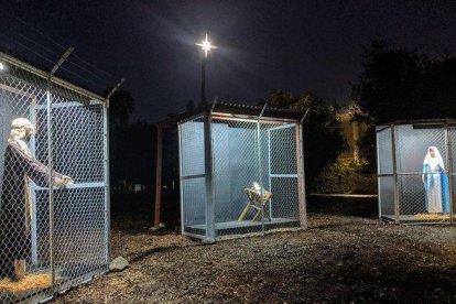 Imagen del belén de la iglesia de Claremont para denunciar el trato de EEUU a los migrantes.-