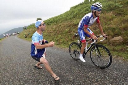 "La presión es para Alaphilippe", afirma Thibaut Pinot (en la foto)-THIBAULT CAMUS (AP)