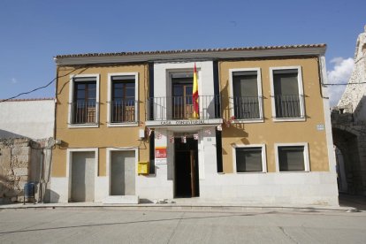 Casa consistorial de Valbuena de Duero.- E.M.
