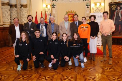 Recepción al Club Atletismo Vicky Foods.