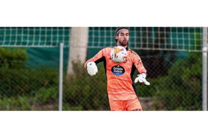 José Antonio Caro, en un entrenamiento del Real Valladolid. / RVCF