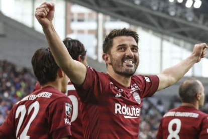 Villa celebra su primer gol en Japón, con el Vissel Kobe, ante el Sagan Tosu.-TAKUMI SATO (AP)