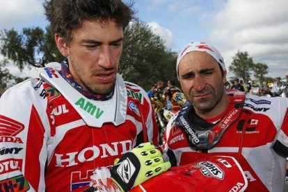 Joan Barreda y Paulo Gonçalves cuando eran compañeros en Honda.-DPPI / FREDERIC LE FLOCH