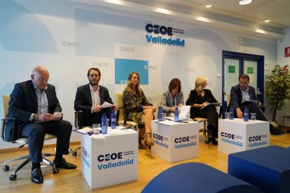 Debate de candidatos en CEOE Valladolid.-ICAL