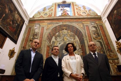 (I a D) El colaborador de la parroquia Jesús Manuel Losa; el vicario de la Diócesis, Jesús Argüello; la concejala de Cultura, Mercedes Cantalapiedra y el párroco Javier Carlos Gómez-Ical