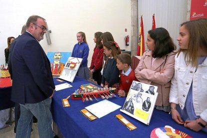 El consejero de Educación, durante la entrega de los premios ¿Qué es un rey para ti?-ICAL