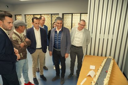 Inauguración del Edificio Polivalente de Simancas en la que ha estado presente el presidente de la Diputación de Valladolid, Conrado Íscar, y el alcalde de Simancas, Alberto Plaza - E.M.