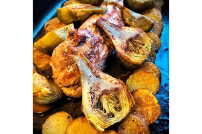 ASADO DE SOLOMILLO CON ALCACHOFAS Y PATATAS