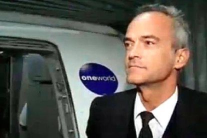 Joaquín Rodríguez, piloto de avión y bajista de 'Los Nikis'.-Foto: EL PERIÓDICO
