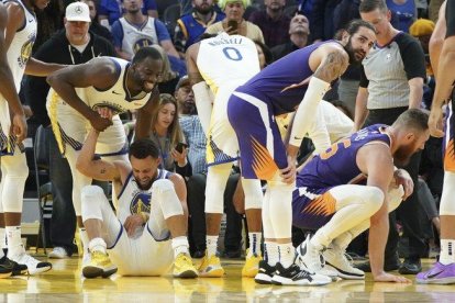 Stephen Curry, tras lesionarse.-USA TODAY