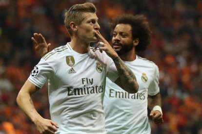Toni Kroos celebra el gol ante el Galatasaray.-