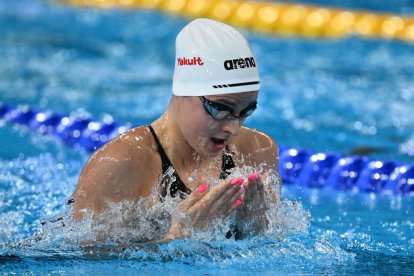 Nayara Pineda, durante la semifinal de 200 metros braza. / Afp