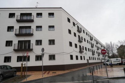 Promoción de viviendas Puente Colgante de Valladolid. -J.M.LOSTAU