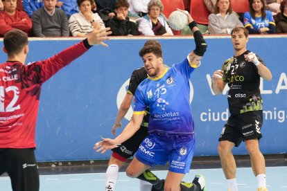 Recoletas Atlético Valladolid-Balonmano Torrelavega. / LOSTAU