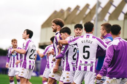 Celebración de la victoria ante la Gimnástica de Torrelavega