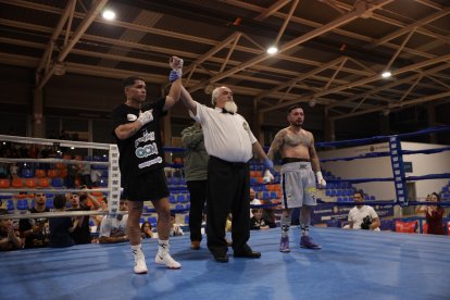 Combate de Salvi Jiménez contra Diego Lagos