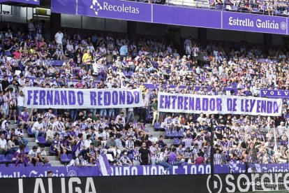 Fondo Norte, con su reciente pancarta a Redondo.