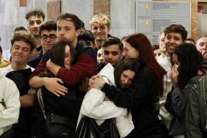 Homenaje de la Universidad de Valladolid al joven fallecido en Filosofía y Letras, el estudiante de Periodismo Miguel Li.