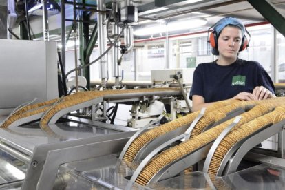 Una imagen de archivo de la fabricación de Galletas Gullón en Aguilar de Campoo