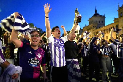 Celebración en la plaza Zorrilla del ascenso del Real Valladolid de fútbol a primera división