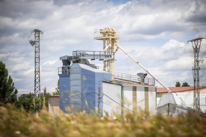 Una de las estaciones meteorológicas de Copiso, en su planta de blending en Almazán.