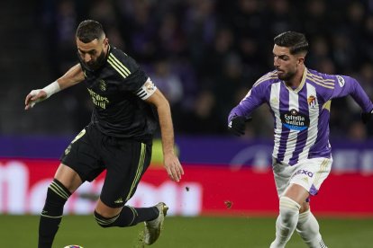 Benzema y Monchu, en el último Real Valladolid-Real Madrid.