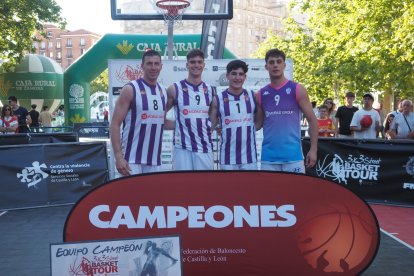 Equipo ganador del Real Valladolid Baloncesto.