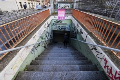 Paso peatonal subterráneo de la calle Labradores