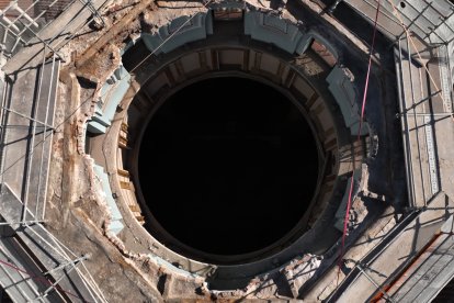 Estado actual de la iglesia de la Veracruz en Valladolid tras el derrumbe de la cúpula visto desde un dron