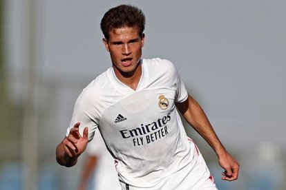 Juanmi Latasa, con la camiseta del Real Madrid