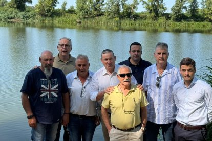 Autoridades  en la inauguración del EDS La Perla del Duero.