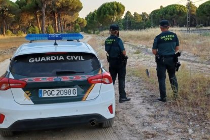 Patrulla de la Guardia Civil.