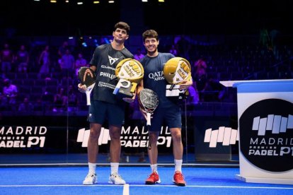 El mojadense Coello y el argentino Tapia, tras ganar el pasado domingo el Madrid Premier Padel P1.