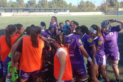 El Salvador femenino celebra su triunfo ante el Cefa-Unízar de Zaragoza