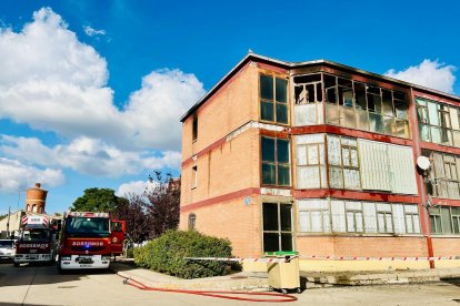 Vivienda afectada por el fuego en Pedrajas de San Esteban