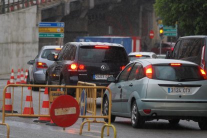 Obras de emergencia en Arco de Ladrillo este domingo.