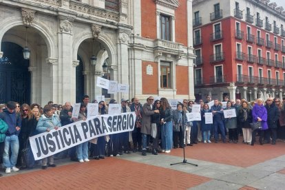 Concentración en recuerdo de Sergio Delgado en Valladolid